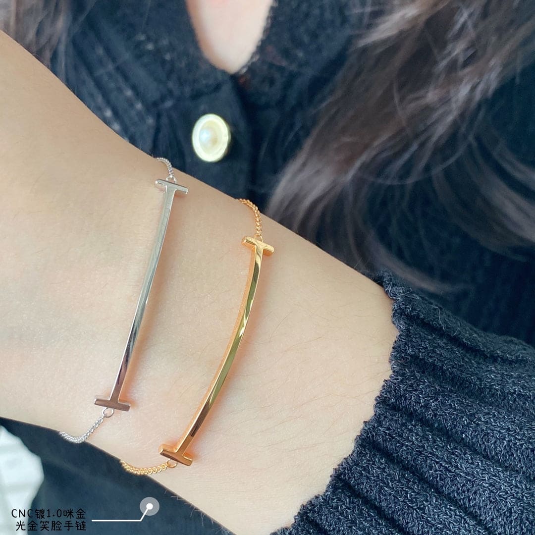 Tiffany Smile Bracelet - 18K White Gold